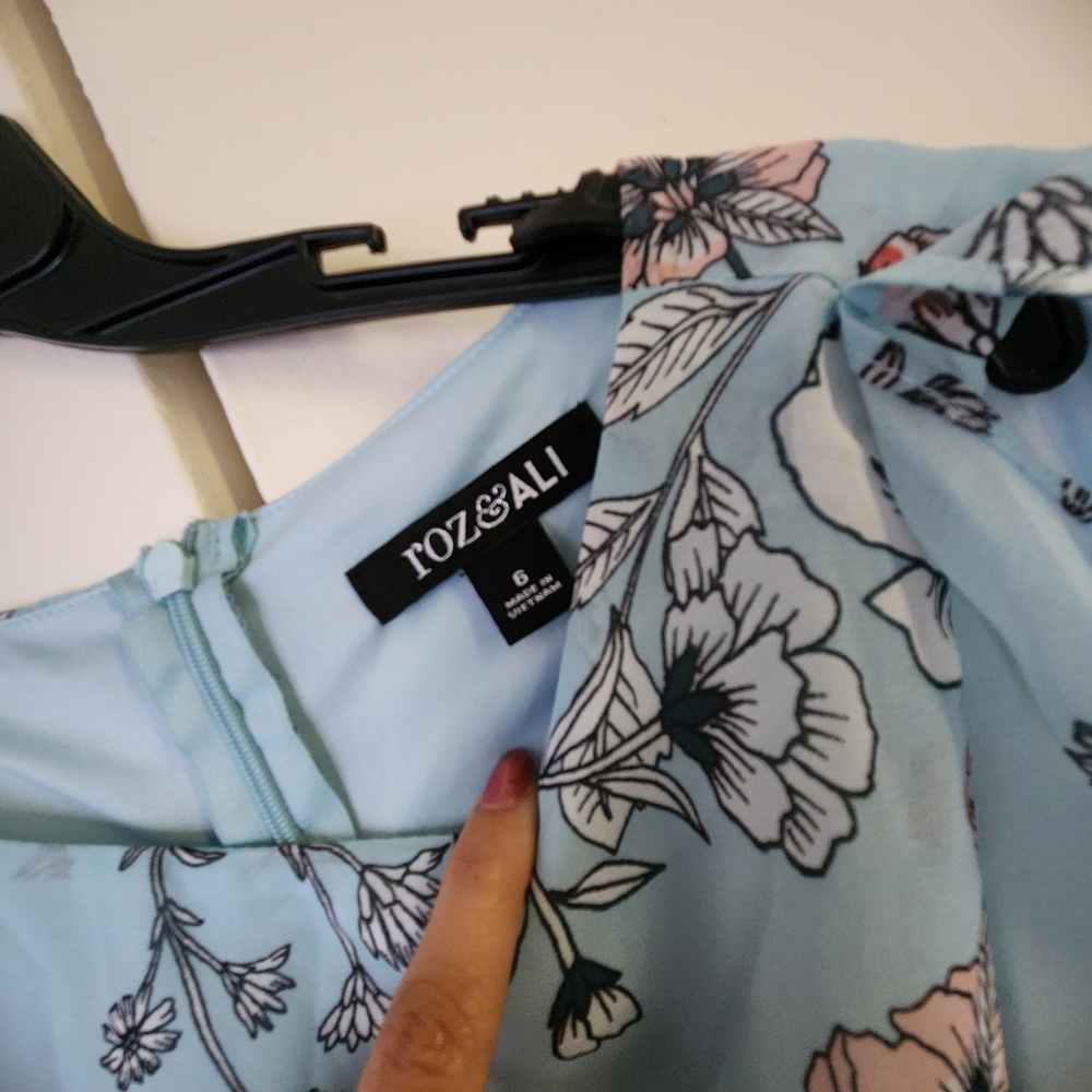 Roz & Ali Light Blue Floral Dress